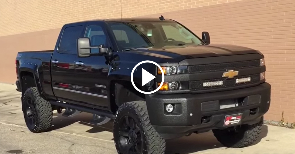 None more black: Check out this lifted Silverado 2500HD ... None more black: Check out this lifted Silverado 2500HD ...