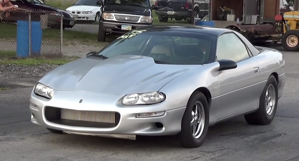 1,000 horsepower turbocharged Camaro visits the strip