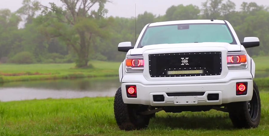 “White Lightning” GMC Sierra kicks ass