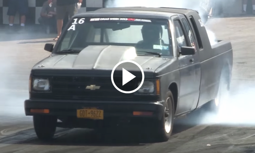 Jay Leno shows Brad Paisley the art of the Burnout with a new Camaro