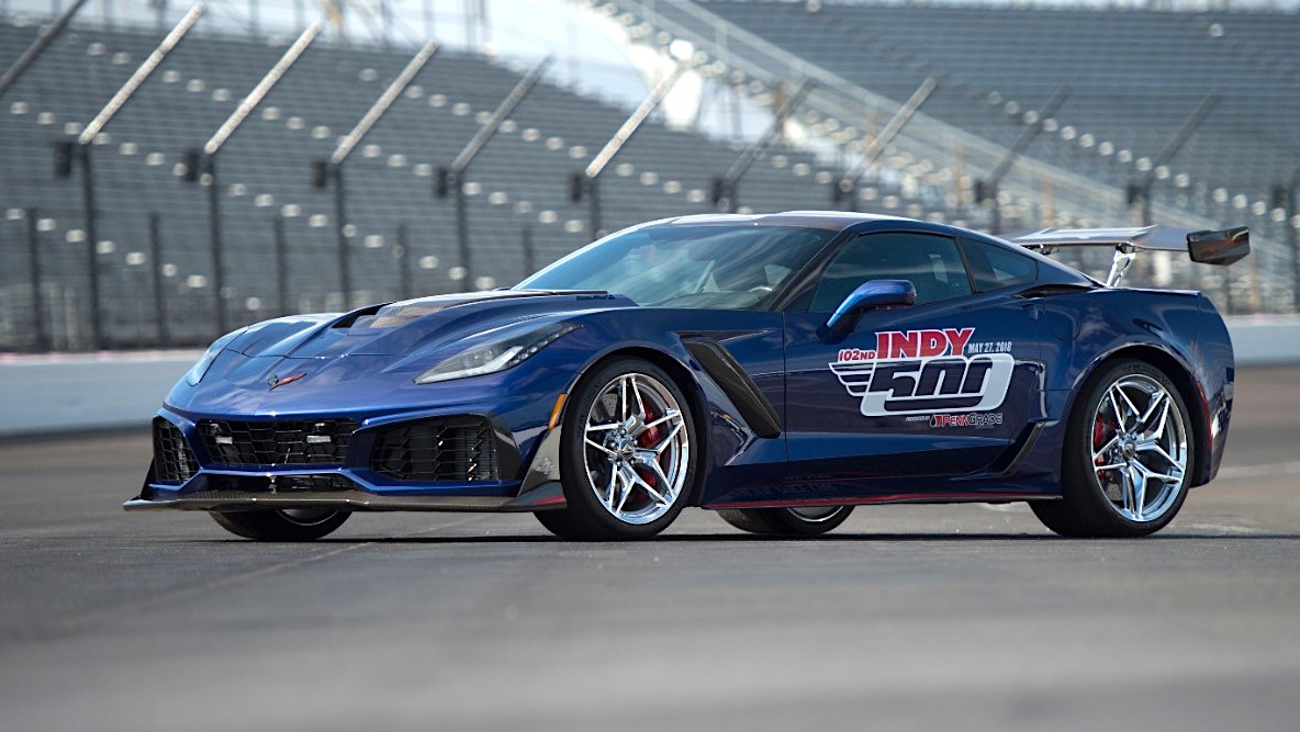 Chevrolet Corvette c7 Safety car